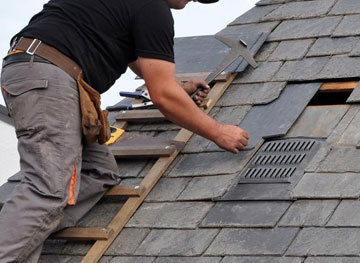 Roof Leaking Repair in Ventura